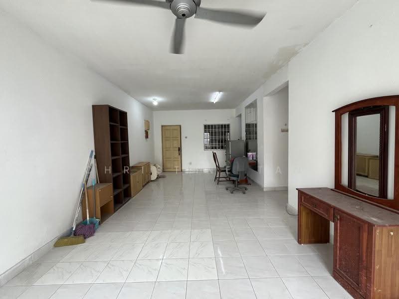 Kondominium untuk Disewa di Puncak Seri Kelana - Christine Tan - Living Room - PropertyGuru.com.my