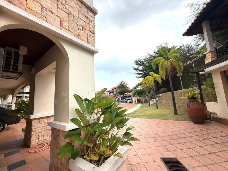 Semi-Detached House for Sale in Seksyen 7 (Shah Alam) - Mohd Aizat Saiful Bahri - Exterior - PropertyGuru.com.my