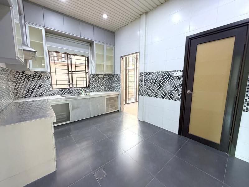 Semi-Detached House for Sale in Bukit Sungai Long (Bandar Sungai Long) - Kew . - PropertyGuru.com.my