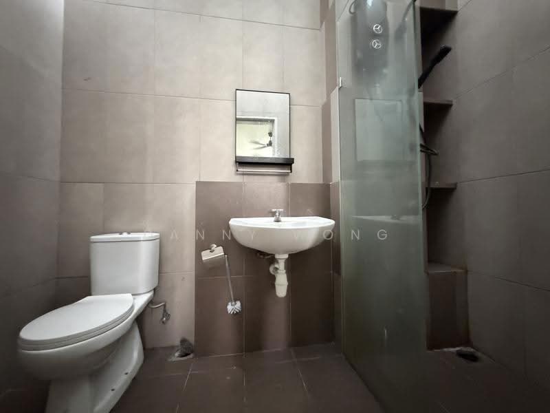 2-storey Terraced House for Rent in Bandar Tasik Puteri (Rawang) - Danny Wong - Bathroom - PropertyGuru.com.my