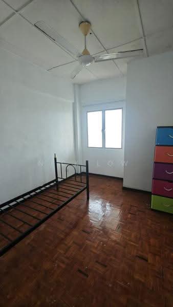 Pangsapuri untuk Disewa di Putri Ria Apartment - Nick Low - Bedroom - PropertyGuru.com.my