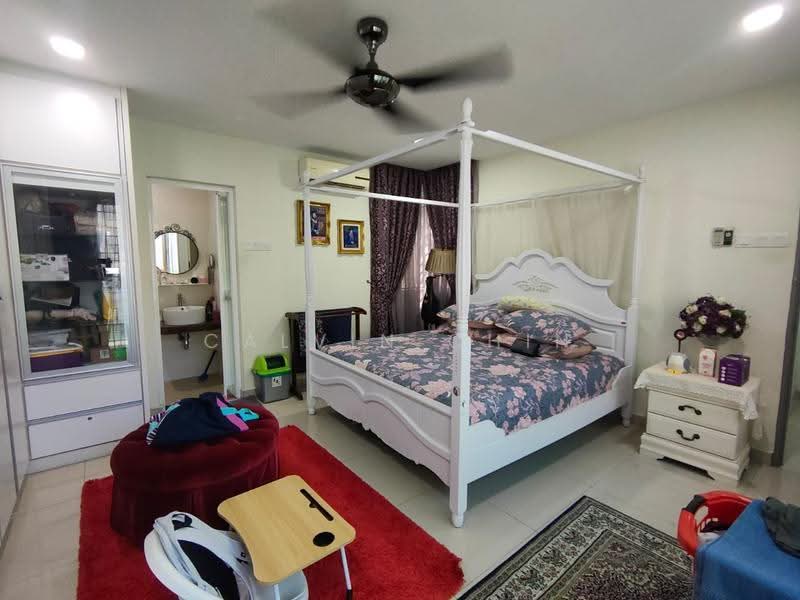 Rumah Berkembar untuk Dijual di Tropika Kemensah (Ampang) - calvin Chin - Bedroom - PropertyGuru.com.my