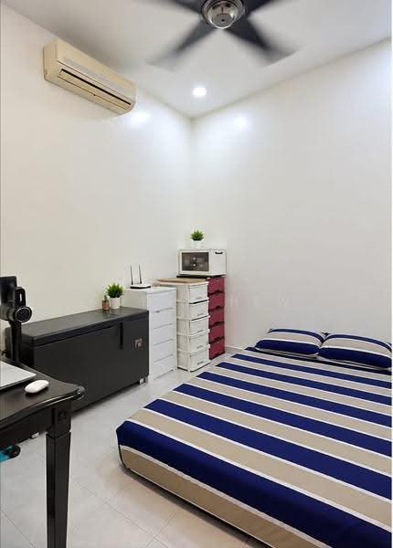 1.5-storey Terraced House for Sale in Bandar Indahpura (Kulai) - Amber Hew - PropertyGuru.com.my