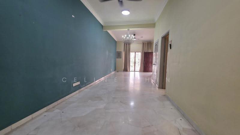 Rumah Teres 2-Tingkat untuk Dijual di Ara Damansara (Selangor) - Celine Chin - Living Room - PropertyGuru.com.my