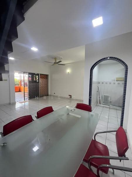2-storey Terraced House for Sale in Taman Sri Haneco (Semenyih) - Chris Choo - Living Room - PropertyGuru.com.my