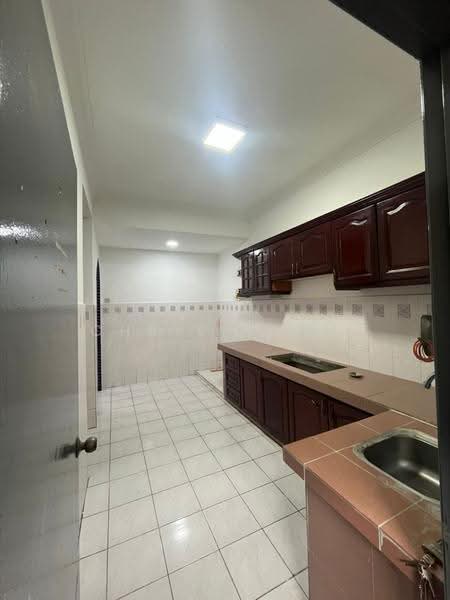 2-storey Terraced House for Sale in Taman Sri Haneco (Semenyih) - Chris Choo - Kitchen - PropertyGuru.com.my