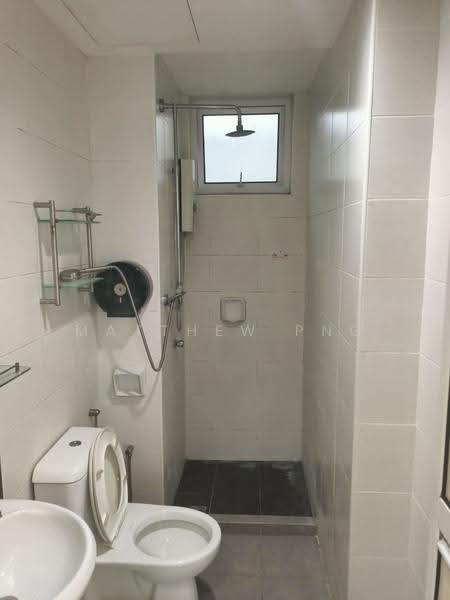 Kondominium untuk Dijual di Summer Place - Matthew Png - Bathroom - PropertyGuru.com.my