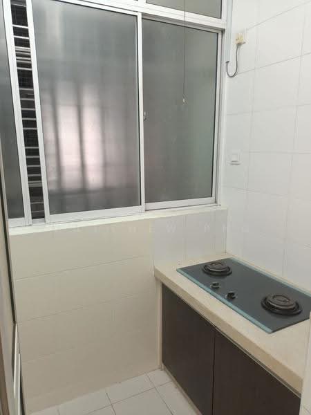 Kondominium untuk Dijual di Summer Place - Matthew Png - Kitchen - PropertyGuru.com.my