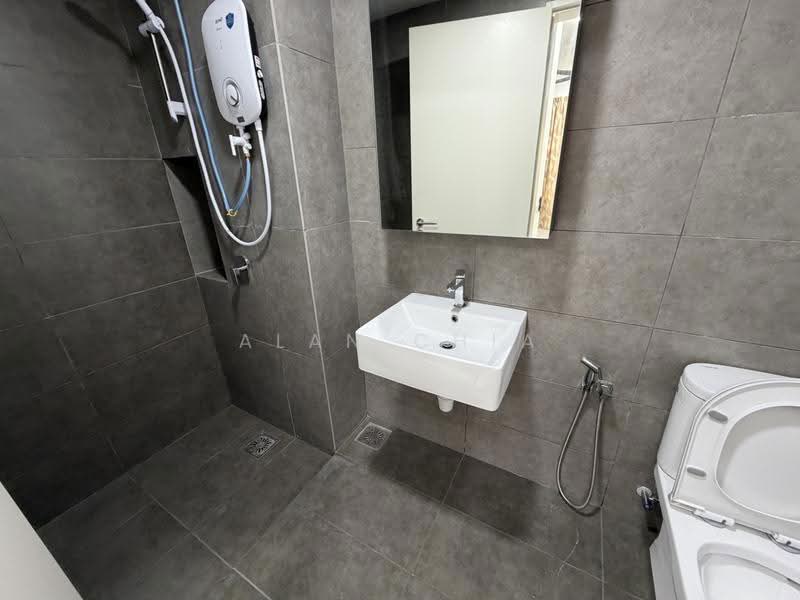 Kondominium untuk Disewa di D'Terra Residences - Alan Chia - Bathroom - PropertyGuru.com.my