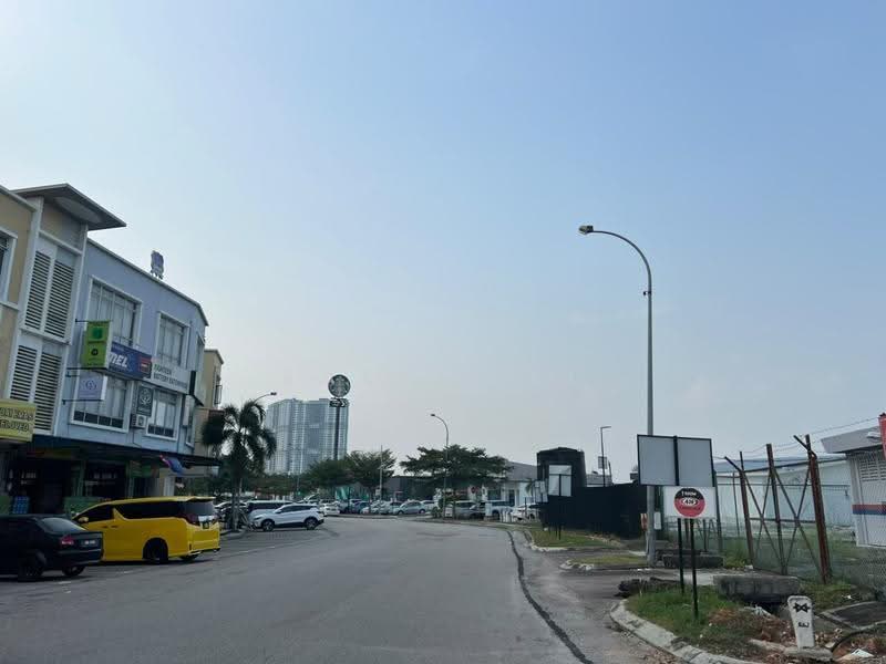 Shop / Office untuk Dijual di Taman Daya (Johor Bahru) - Sam Chai - Exterior - PropertyGuru.com.my