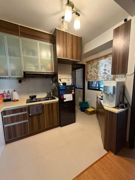 Pangsapuri untuk Dijual di Bunga Raya Apartment - Farid Fahmi - Kitchen - PropertyGuru.com.my