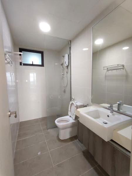 Kediaman Servis untuk Disewa di Southkey Mosaic - Nick Low - Bathroom - PropertyGuru.com.my