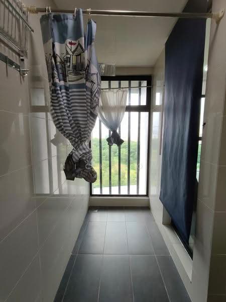 Kediaman Servis untuk Disewa di Southkey Mosaic - Nick Low - Balcony - PropertyGuru.com.my