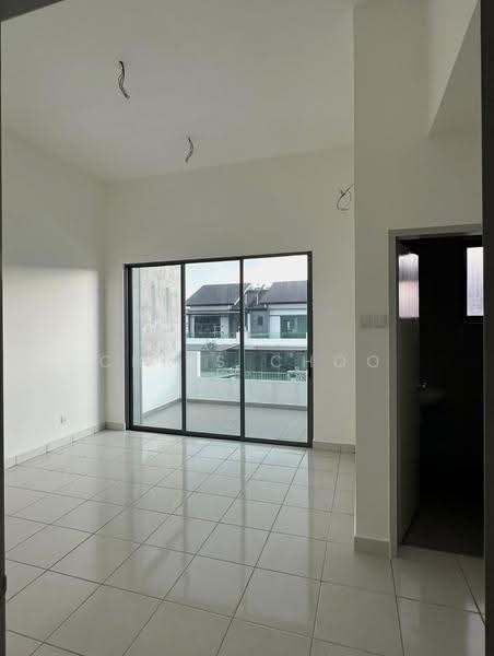 Rumah Teres 2-Tingkat untuk Dijual di Semenyih (Selangor) - Chris Choo - Living Room - PropertyGuru.com.my