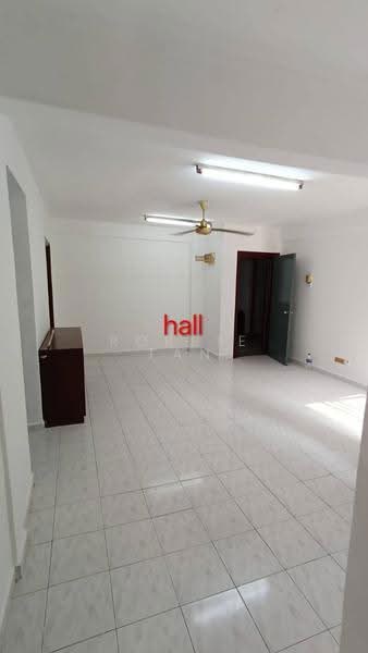 Pangsapuri untuk Dijual di Sri Intan - Robbie Tan - Living Room - PropertyGuru.com.my