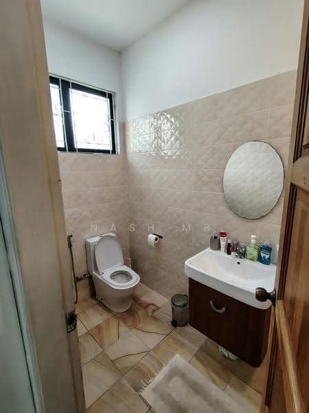Bungalow House untuk Dijual di Taman Kolam Air (Johor Bahru) - NasH MB - Bathroom - PropertyGuru.com.my