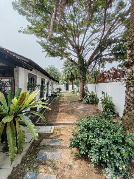 Bungalow House untuk Dijual di Taman Kolam Air (Johor Bahru) - NasH MB - Exterior - PropertyGuru.com.my