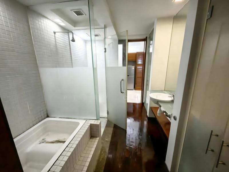 Kondominium untuk Disewa di 10 Semantan Suites - Perry Chai - Bathroom - PropertyGuru.com.my