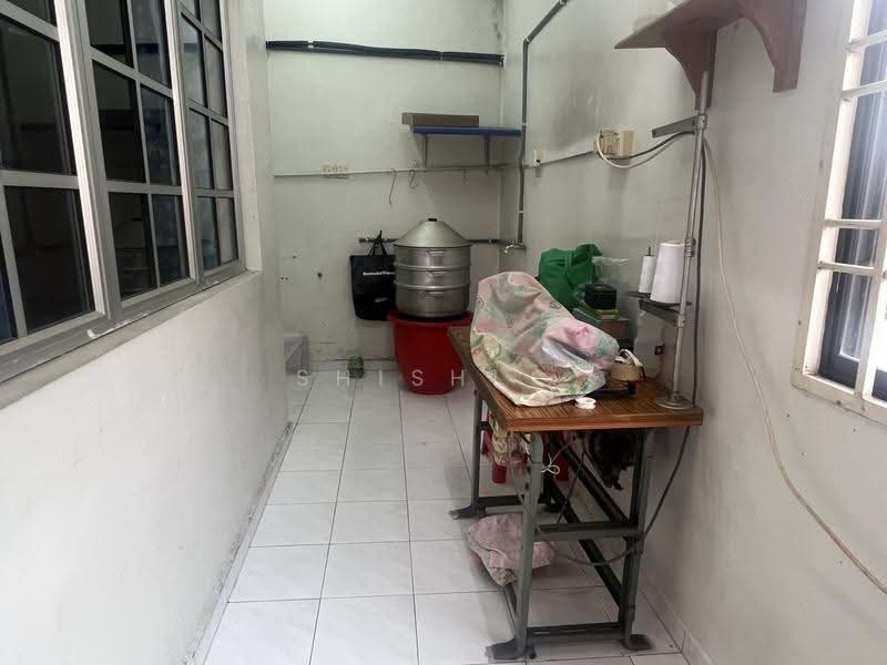 Rumah Teres 2-Tingkat untuk Dijual di Bandar Putra Kulai (Kulai) - Shishi . - PropertyGuru.com.my