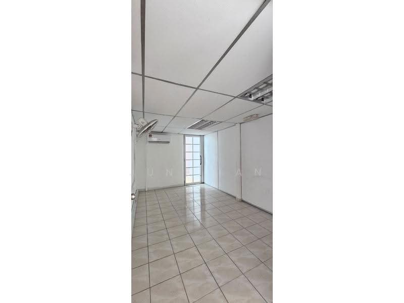 Shop / Office for Rent in Taman Overseas Union (Taman Oug) (Jalan Klang Lama (Old Klang Road)) - June Tan - Room - PropertyGuru.com.my