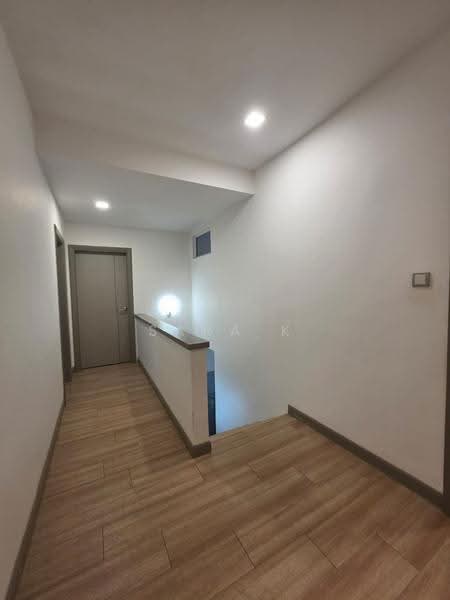 Condominium for Rent at Armanee Terrace - Sara K - Corridor - PropertyGuru.com.my