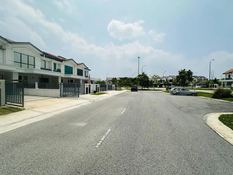Terraced House for Sale in Alam Sari (Bangi) - Eryna Sairy - PropertyGuru.com.my