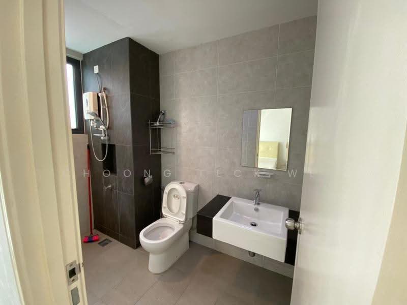 Kondominium untuk Disewa di Ascenda Residence @ Skyarena - Choong Teck Wei - Bathroom - PropertyGuru.com.my