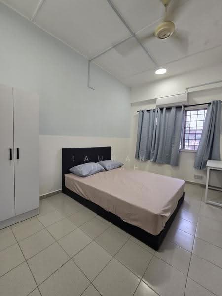 Rumah Teres 2-Tingkat untuk Disewa di Seksyen 17 (Petaling Jaya) - Lauran Chuah - Bedroom - PropertyGuru.com.my