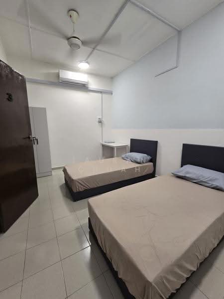 Rumah Teres 2-Tingkat untuk Disewa di Seksyen 17 (Petaling Jaya) - Lauran Chuah - Bedroom - PropertyGuru.com.my