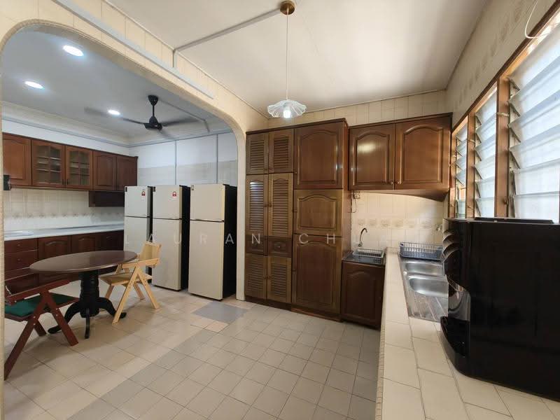 Rumah Teres 2-Tingkat untuk Disewa di Seksyen 17 (Petaling Jaya) - Lauran Chuah - Kitchen - PropertyGuru.com.my