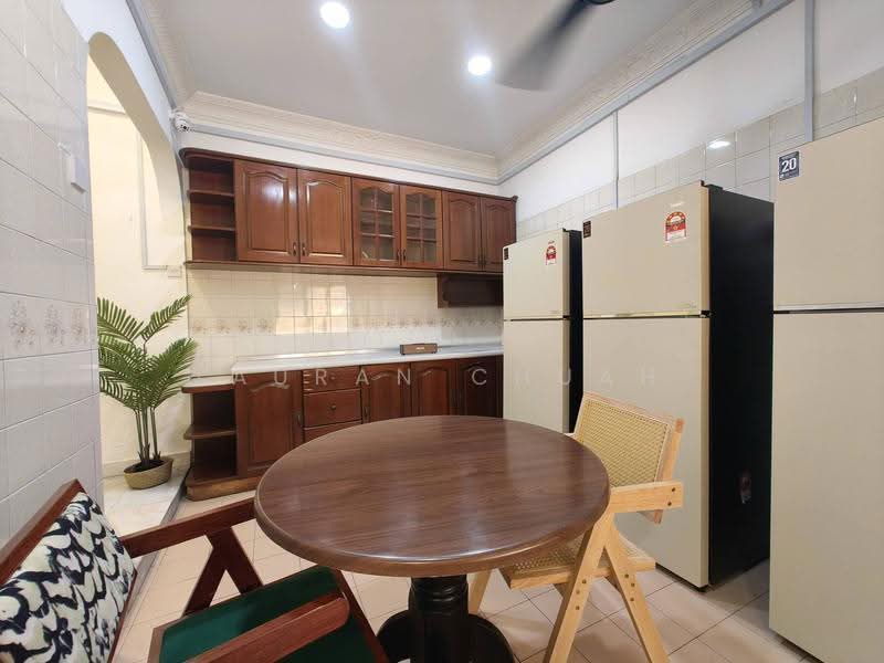Rumah Teres 2-Tingkat untuk Disewa di Seksyen 17 (Petaling Jaya) - Lauran Chuah - Kitchen - PropertyGuru.com.my