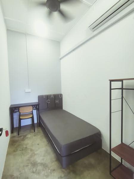 2-storey Terraced House for Rent in Seksyen 17 (Petaling Jaya) - Lauran Chuah - Bedroom - PropertyGuru.com.my