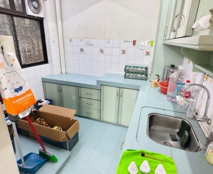 Pangsapuri untuk Dijual di Aman Dua - Ron Yap - Kitchen - PropertyGuru.com.my