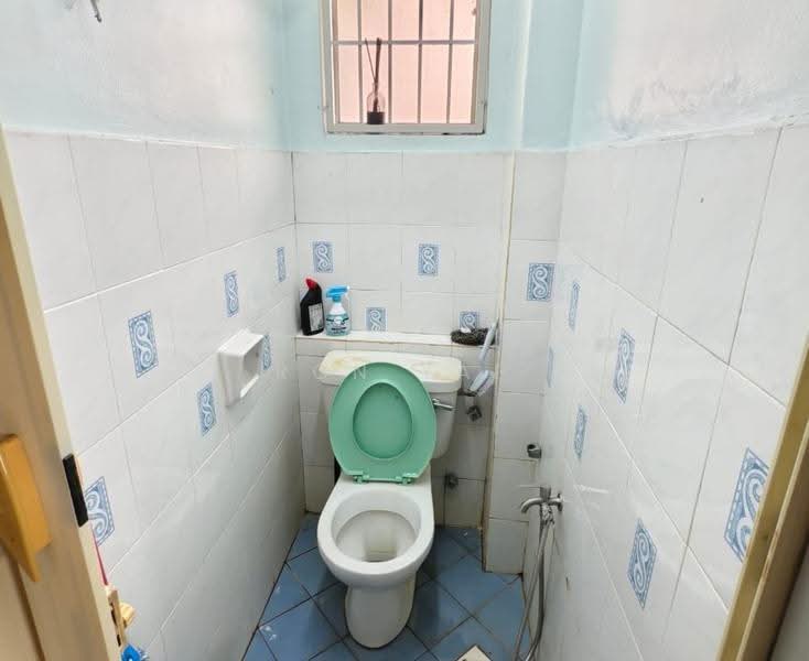 Pangsapuri untuk Dijual di Aman Dua - Ron Yap - Bathroom - PropertyGuru.com.my