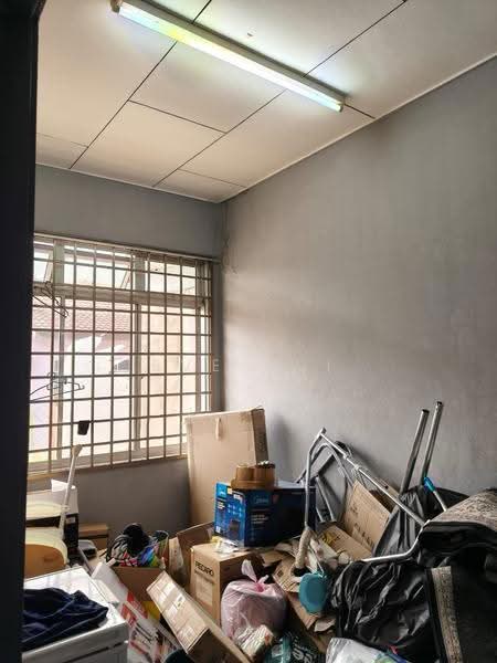 1-storey Terraced House for Sale in Taman Pelangi (Johor Bahru) - Eve Hui - Interior - PropertyGuru.com.my