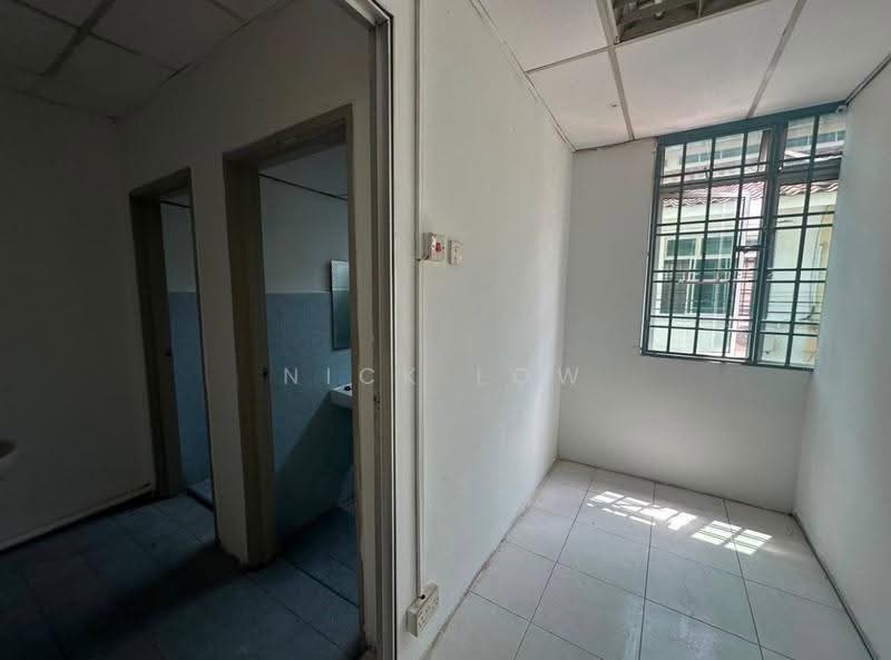Shop / Office untuk Disewa di Taman Seri Orkid (Skudai) - Nick Low - Interior - PropertyGuru.com.my