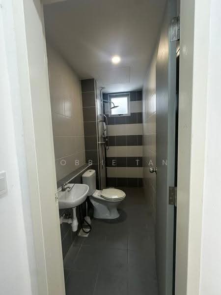 Apartment for Rent at Camellia Residence - Robbie Tan - Bathroom - PropertyGuru.com.my