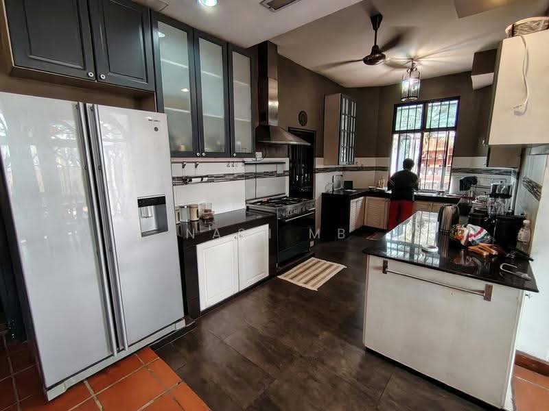 Semi-Detached House for Sale in Taman Kolam Air (Johor Bahru) - NasH MB - Kitchen - PropertyGuru.com.my