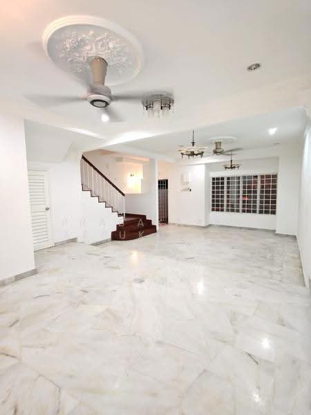 Rumah Teres untuk Dijual di Bandar Country Homes (Rawang) - Prabakaran Appukutthy - Living Room - PropertyGuru.com.my