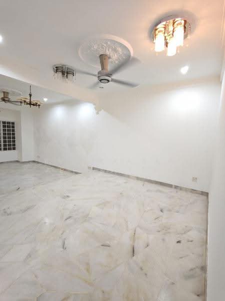 Rumah Teres untuk Dijual di Bandar Country Homes (Rawang) - Prabakaran Appukutthy - Interior - PropertyGuru.com.my