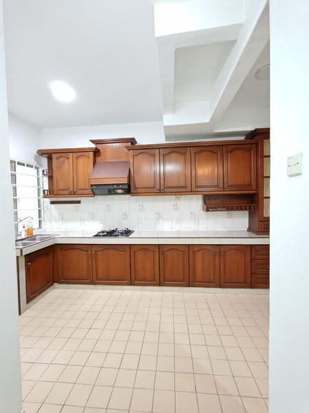 Rumah Teres untuk Dijual di Bandar Country Homes (Rawang) - Prabakaran Appukutthy - Kitchen - PropertyGuru.com.my