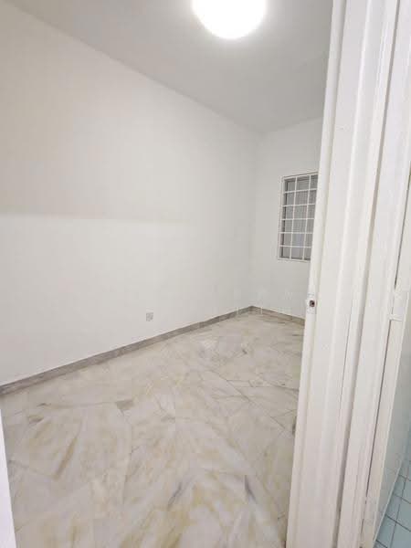 Rumah Teres untuk Dijual di Bandar Country Homes (Rawang) - Prabakaran Appukutthy - Interior - PropertyGuru.com.my