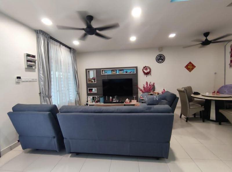 Rumah Teres 2.5-Tingkat untuk Dijual di Senai (Johor) - Jessie Tan - Living Room - PropertyGuru.com.my
