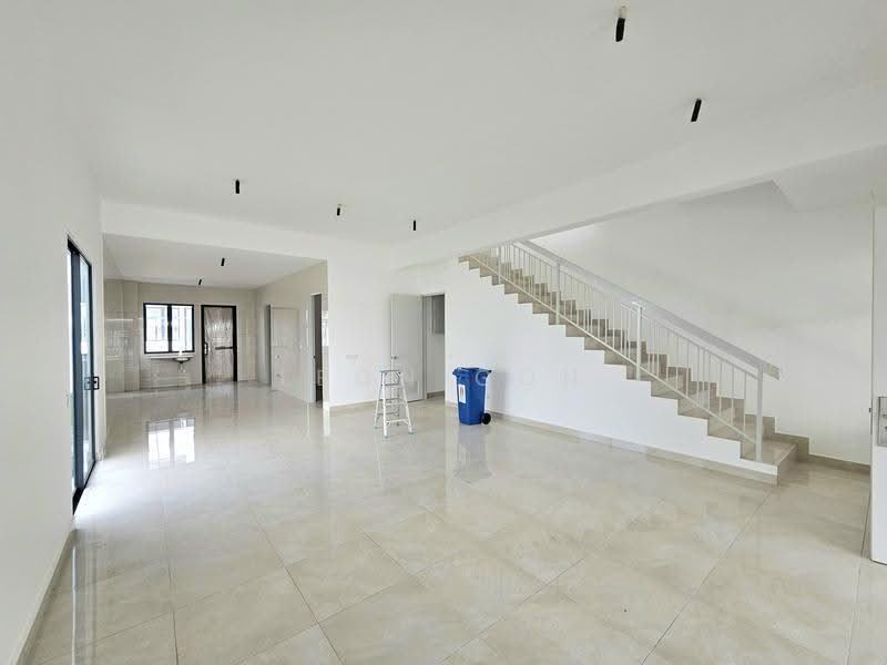 2-storey Terraced House for Sale in Bandar Rimbayu (Telok Panglima Garang) - Leon Goh - Living Room - PropertyGuru.com.my