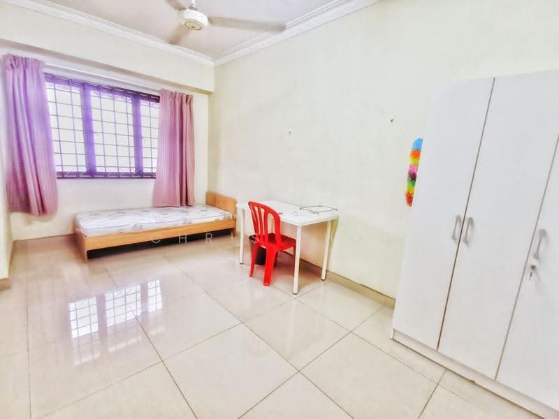 Kondominium untuk Dijual di Vista Komanwel A - Chris Choo - Bedroom - PropertyGuru.com.my