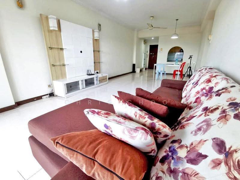 Kondominium untuk Dijual di Vista Komanwel A - Chris Choo - Living Room - PropertyGuru.com.my
