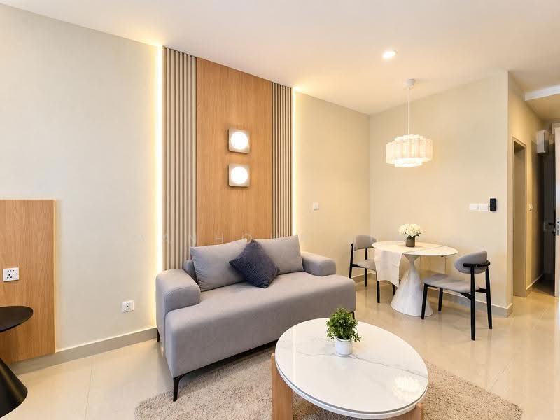 Kediaman Servis untuk Dijual di SWNK Houze @ BBCC - ManHouw Lum - Living Room - PropertyGuru.com.my