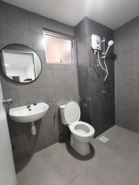 Kondominium untuk Disewa di Residensi Sateria - Lauran Chuah - Bathroom - PropertyGuru.com.my