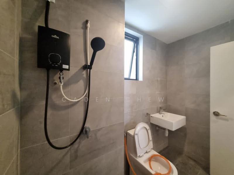 Service Residence for Rent at SUNSURIA FORUM SERVICED APARTMENT - Caden Chew - Bathroom - PropertyGuru.com.my