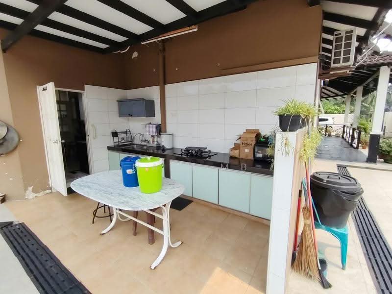 Semi-Detached House for Sale in Taman Kolam Air (Johor Bahru) - NasH MB - Kitchen - PropertyGuru.com.my